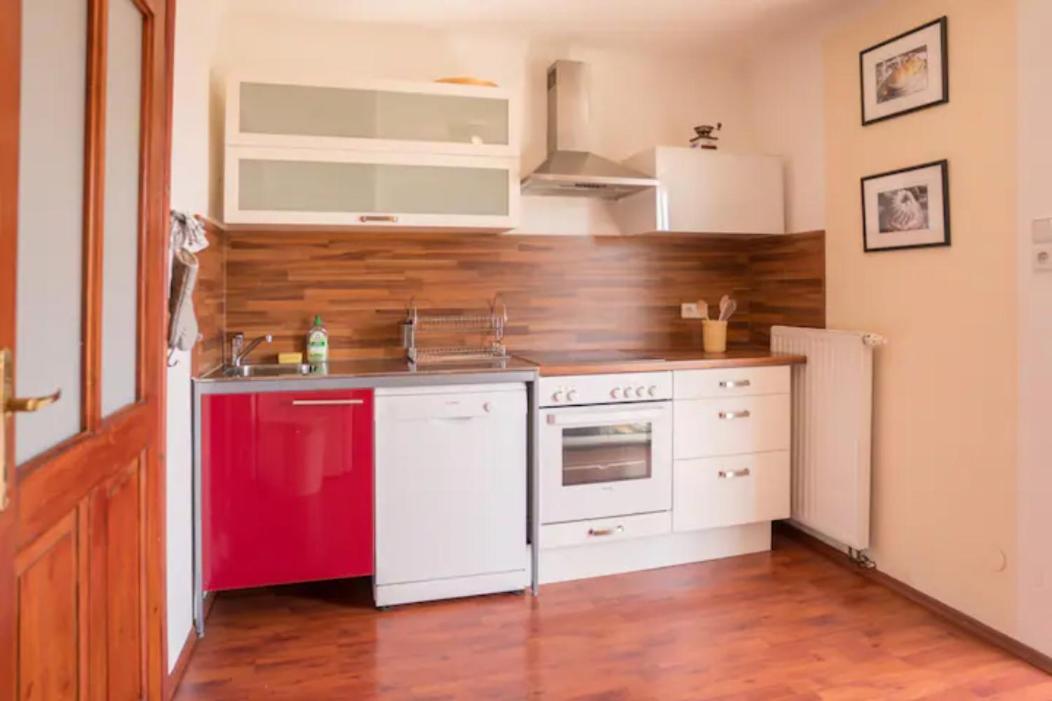 Oasis Apartment